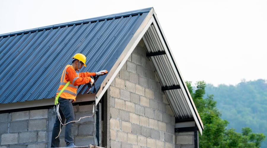 Expert Emergency Roof Repairs services in Lucile, ID